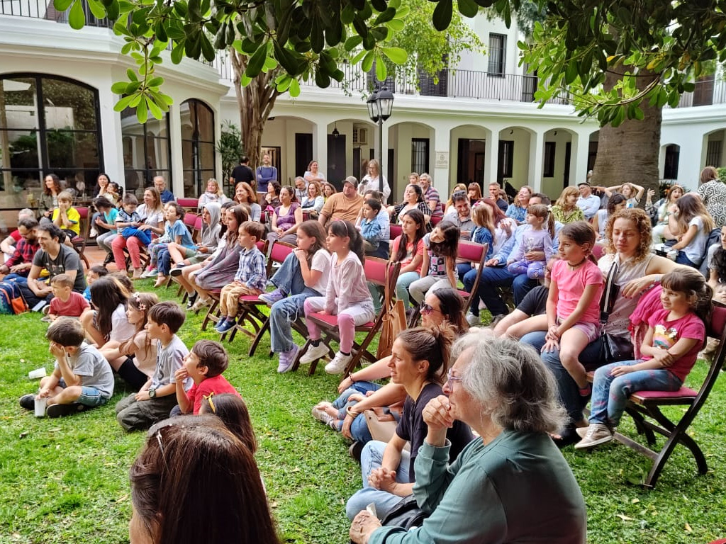 Exposición y crónica del Salón del Pequeño/ a Abogado/a 2024